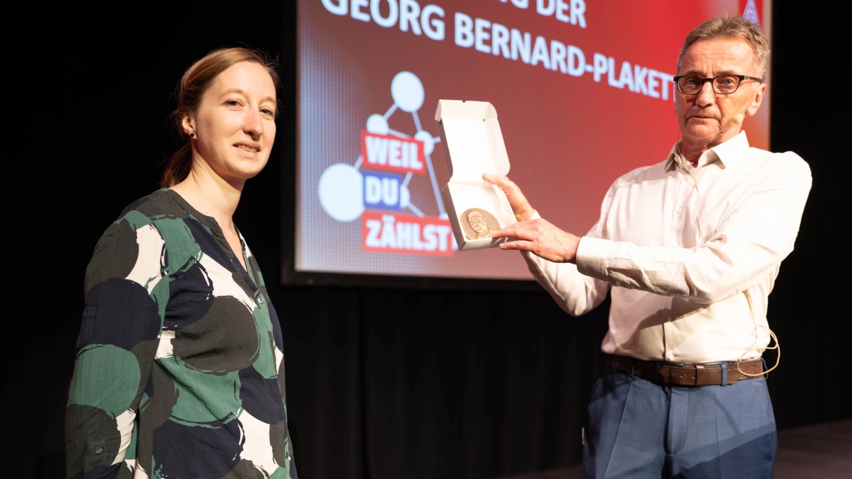 IG Metall Mitte verleiht Georg-Bernard-Plakette an Verein „Vielfalter“ aus Kaiserslautern